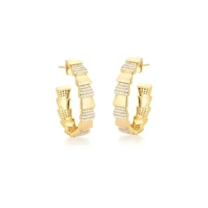 BRINCO BAN. DOURADO CRAV. ZIRC BRANCA MEIA ARGOLA 36MM