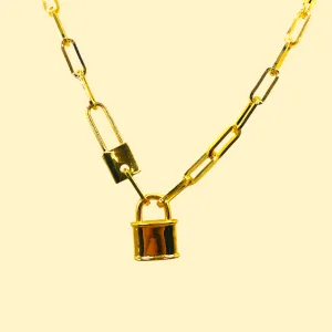 CORRENTE BAN. DOURADO C/ PINGENTE CADEADO 45 CM