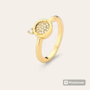 ANEL BAN. DOURADO CRAV. ZIRC BRANCA REDONDO 8MM