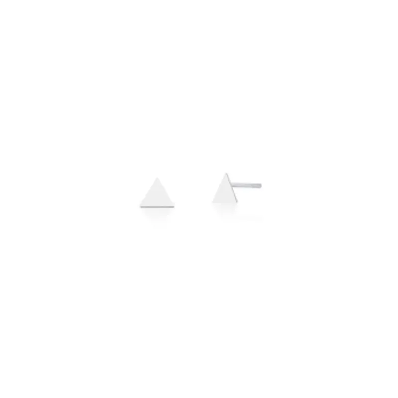 BRINCO PRATEADO LISO TRIANGULAR 7MM