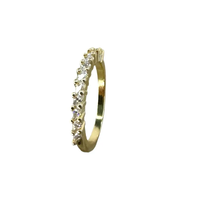 ANEL BAN. DOURADO CRAVEJADO C/ ZIRCONIA BRANCA.