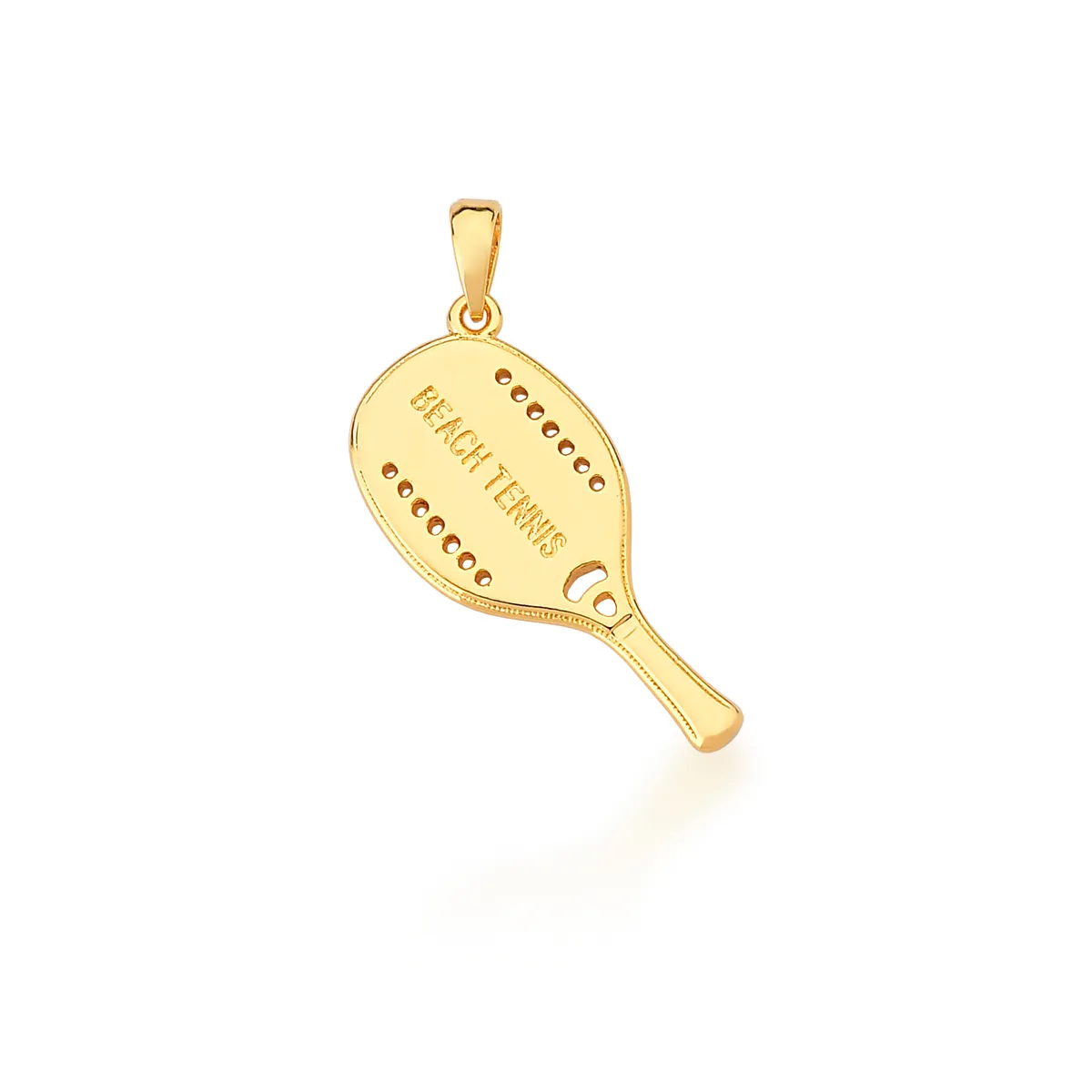 PINGENTE BAN. DOURADO LISO RAQUETE DE TENIS ESCRITA BEACH TENIS 24MM