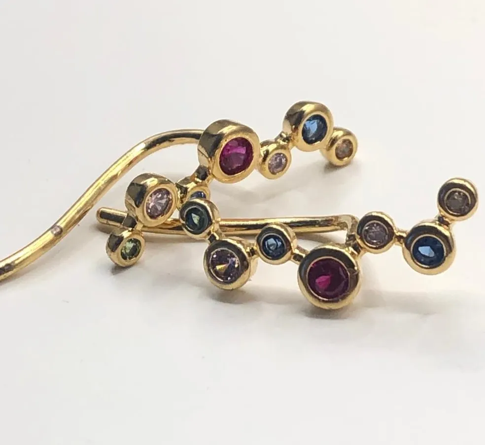 BRINCO BAN. DOURADO C/ PEDRAS MULTICOLOR